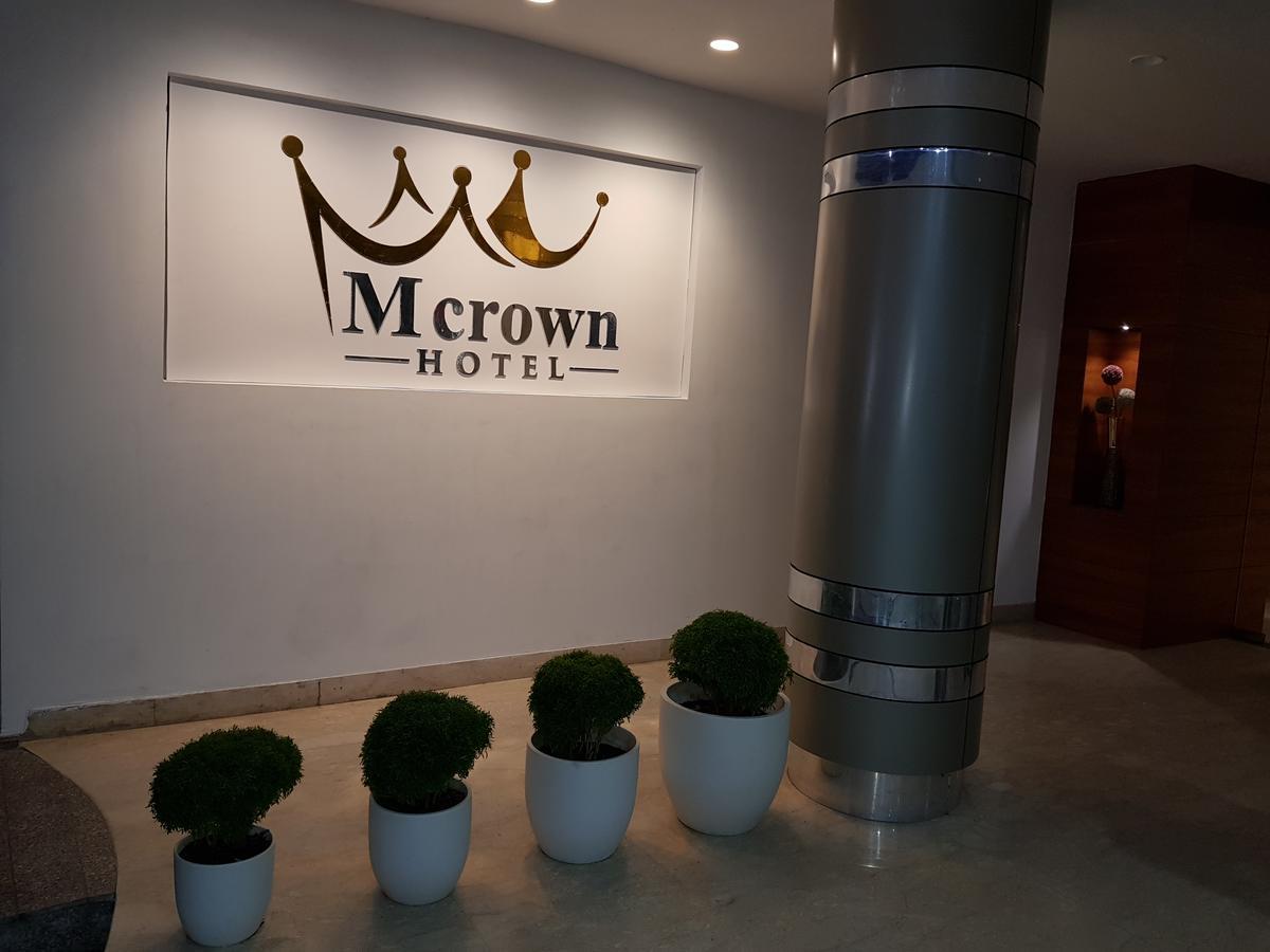 M Crown Hotel Shillong Zewnętrze zdjęcie